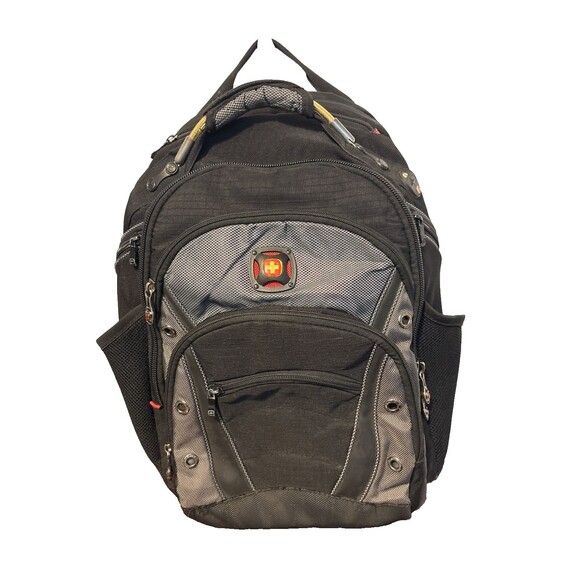 Camouflage  Swiss Gear Synergy  16" Laptop Backpack Black Lots of compartments - Picture 1 of 9